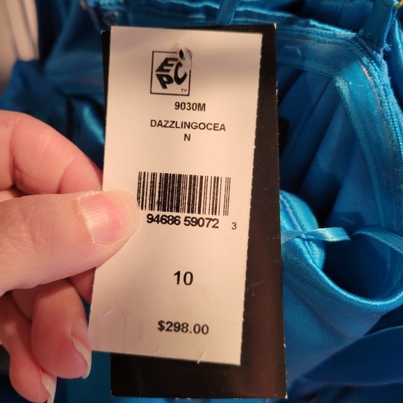 NWT Taylor Women's Exaggerated-Bow Satin-Stretch Dazzling Ocean Blue Gown - Picture 11 of 16